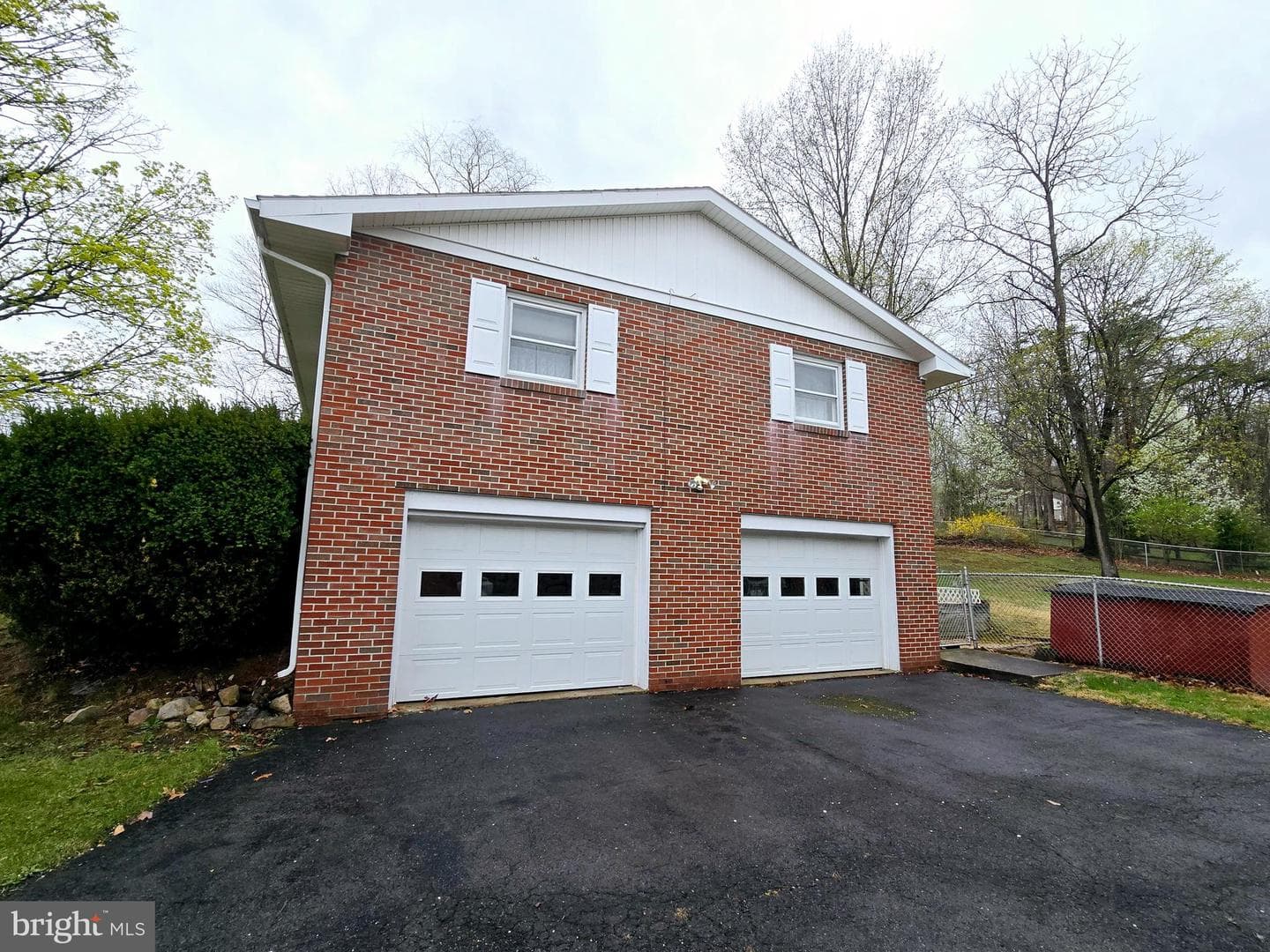 15421 Shamrock photo 3