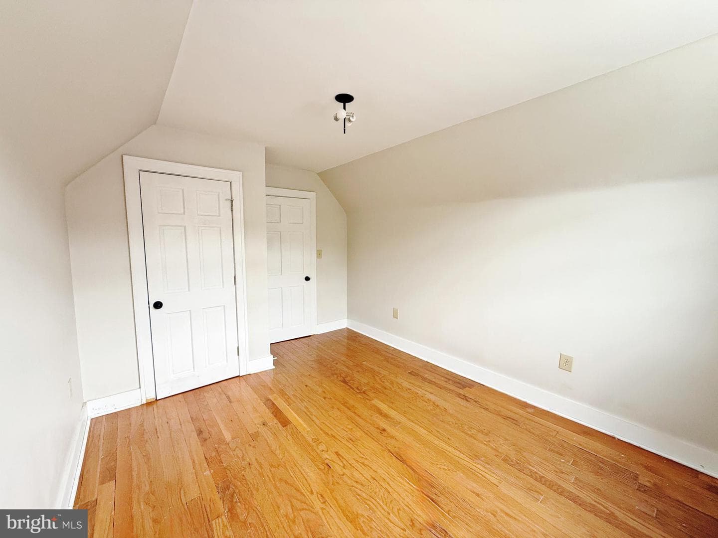 712 Lincoln Street photo 17