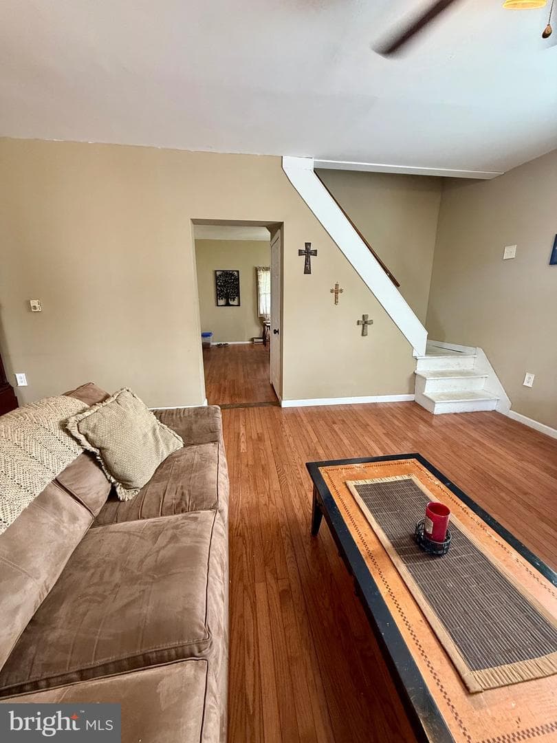 10124 Hummingbird Street photo 6
