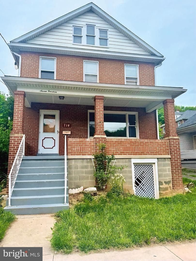 714 Lincoln Street, Cumberland