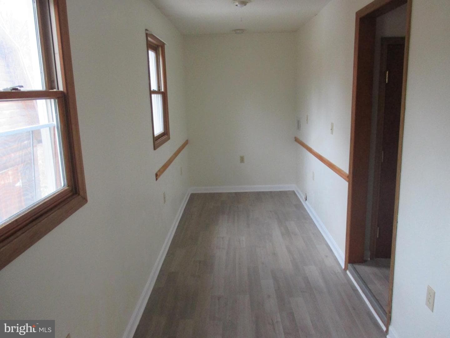 210 E Reynolds Street photo 14