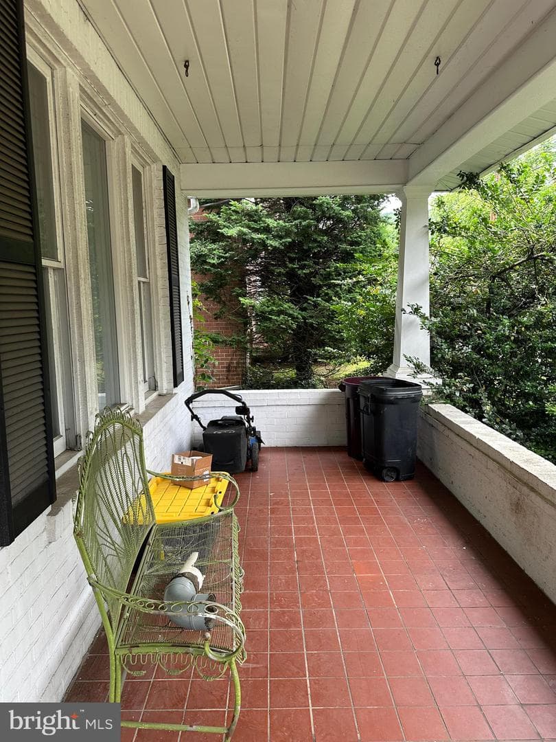 638 Washington Street photo 39