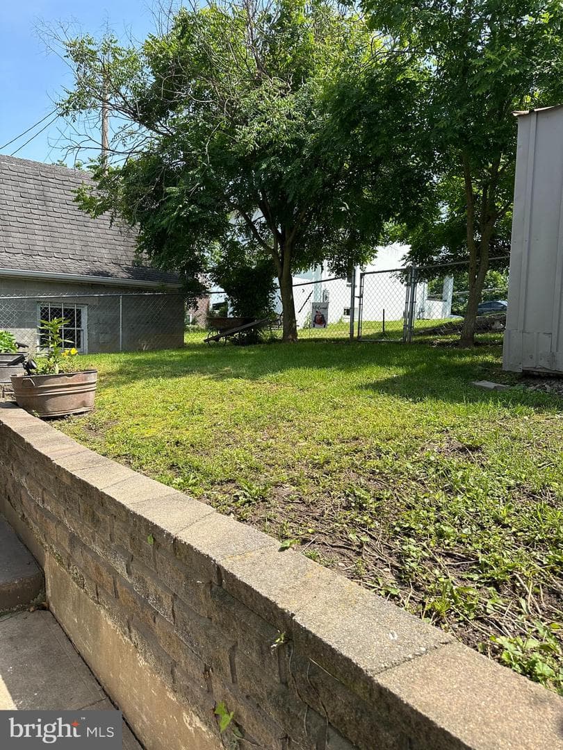 512 Avirett Avenue photo 20