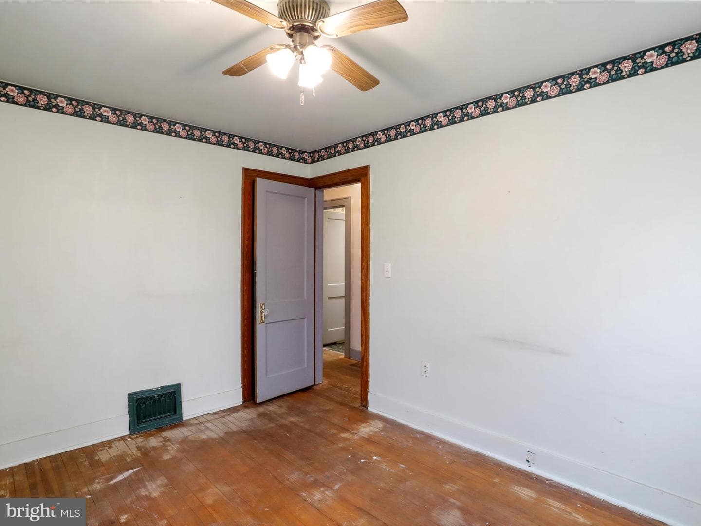 1612 Bedford Street photo 19