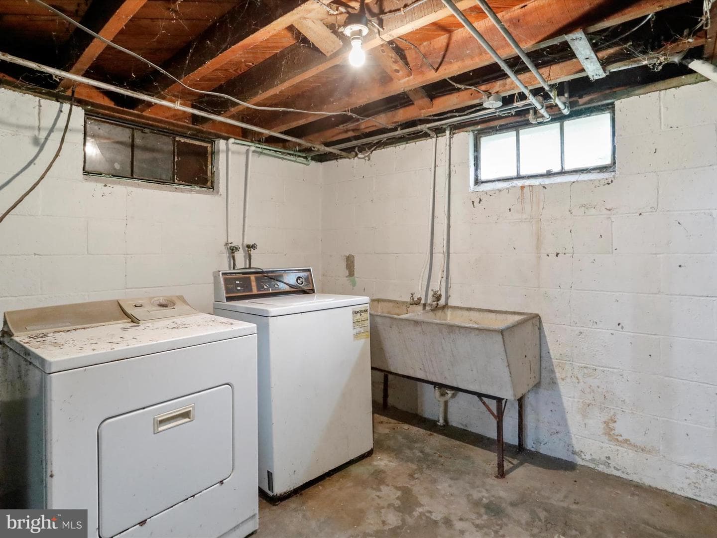 1612 Bedford Street photo 29