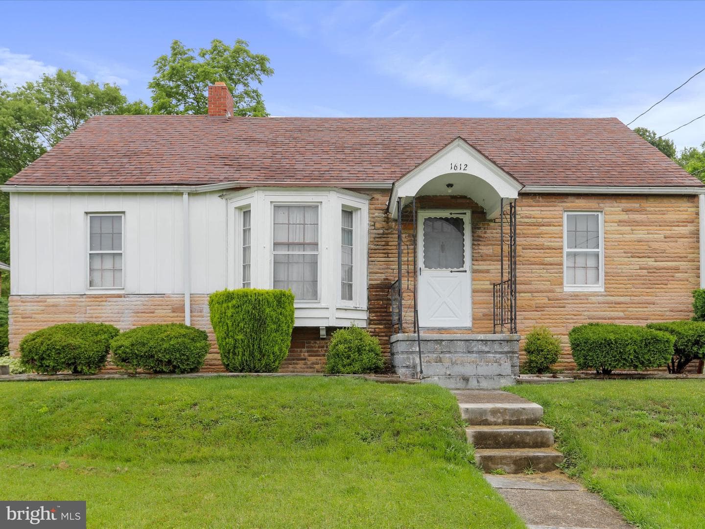 1612 Bedford Street photo 30