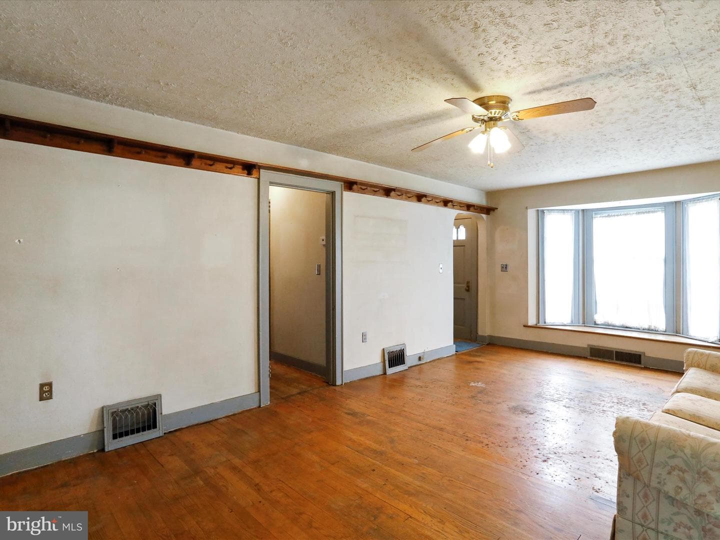 1612 Bedford Street photo 5