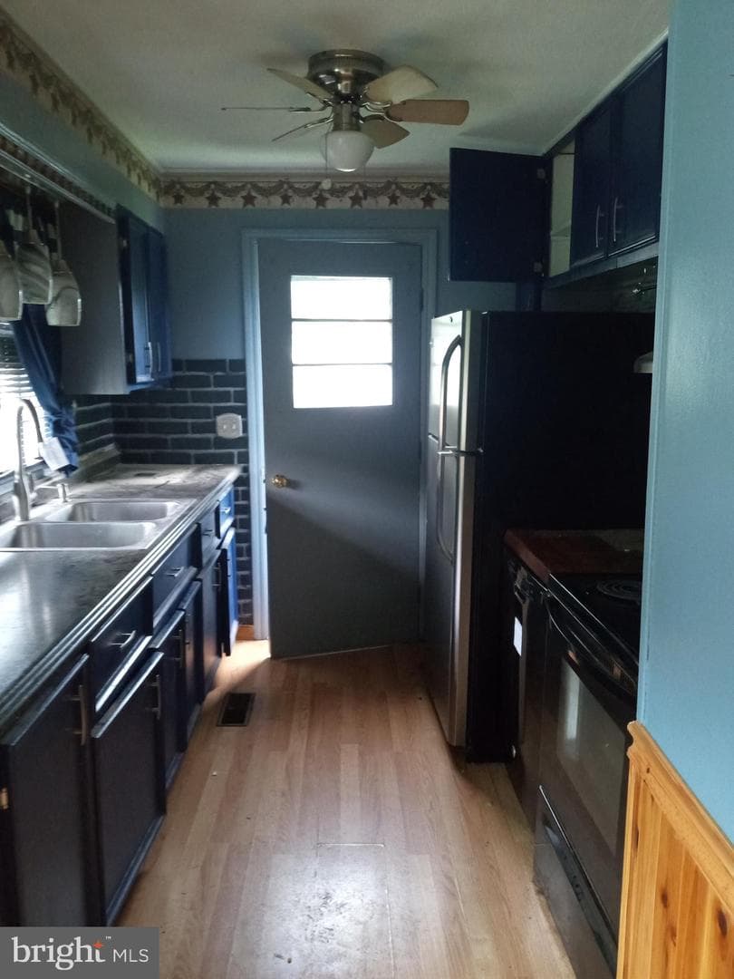 12610 Bowling Street photo 8