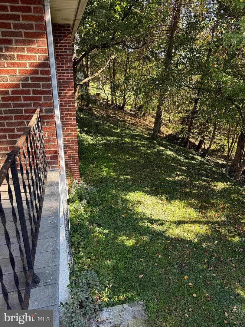 174 Spring Street photo 27