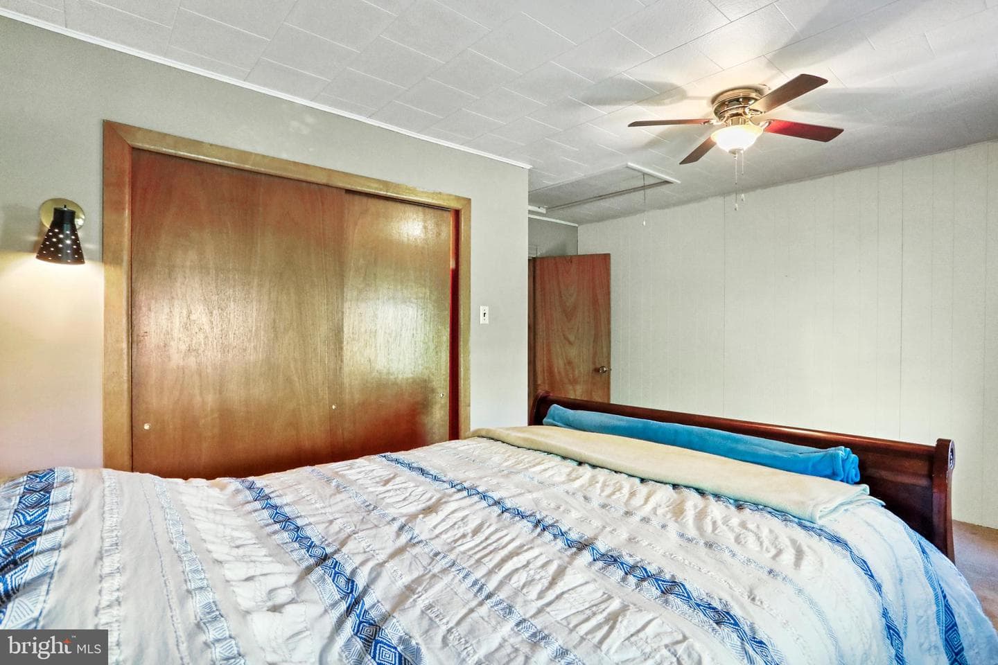 114 Grand Avenue photo 25