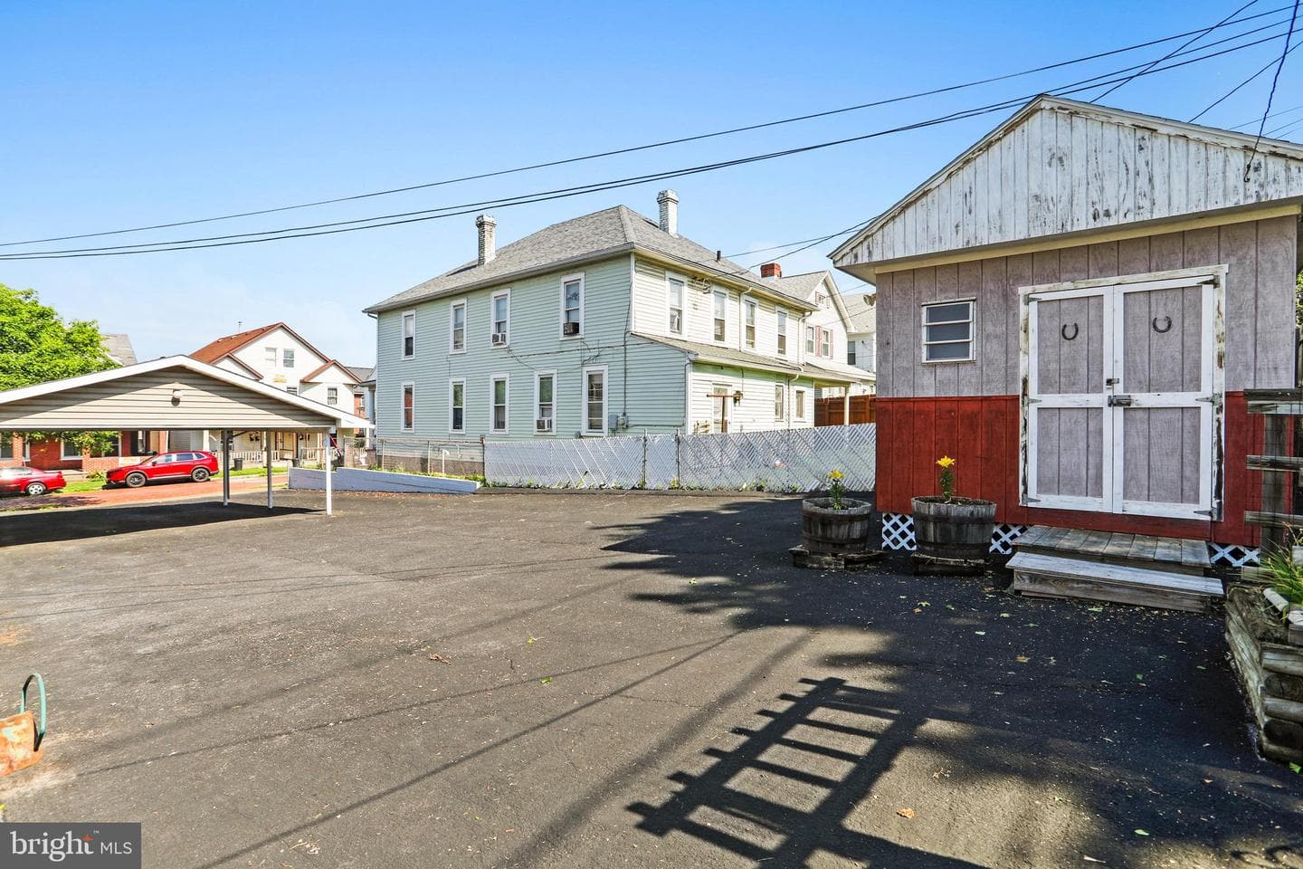 114 Grand Avenue photo 27