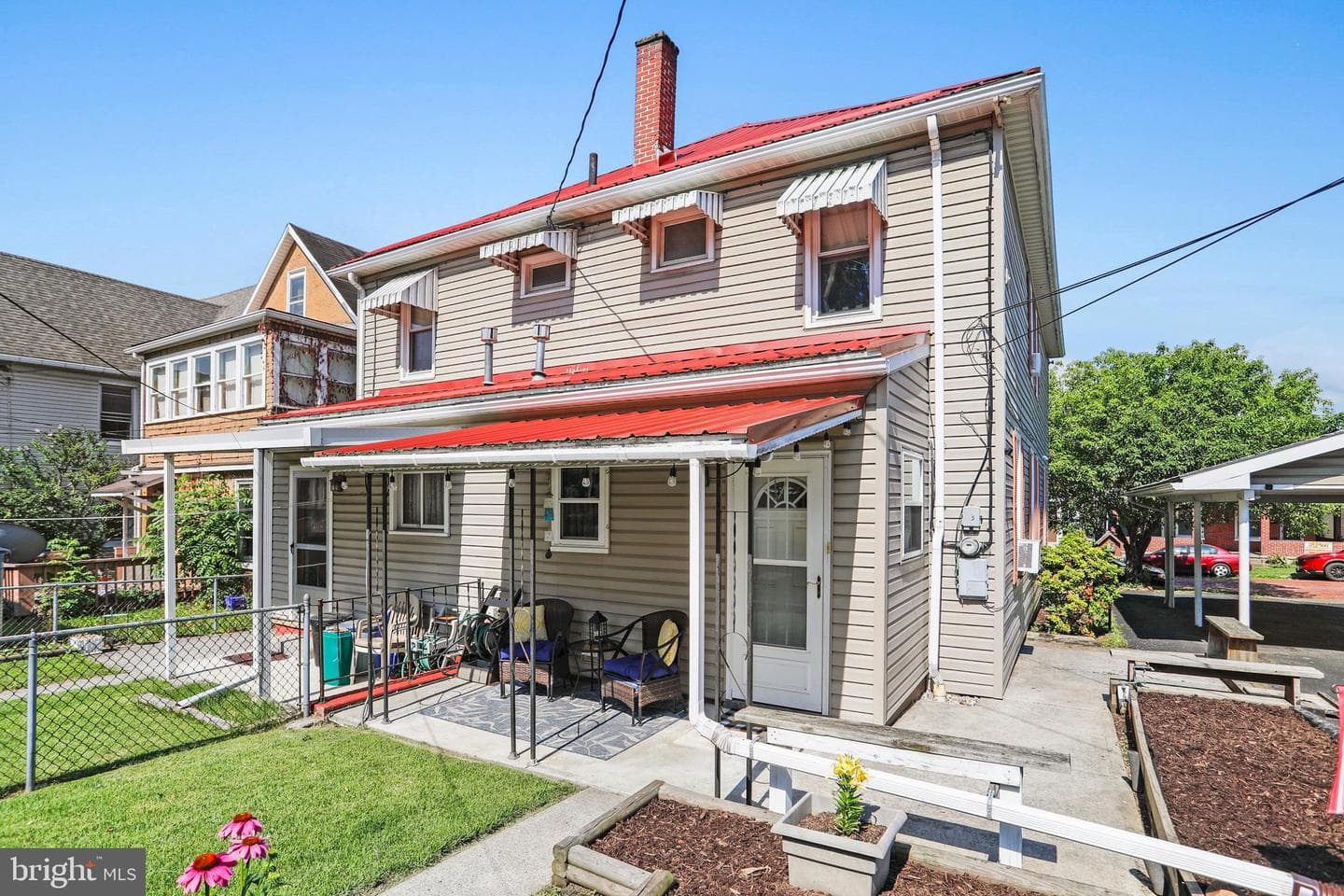 114 Grand Avenue photo 33