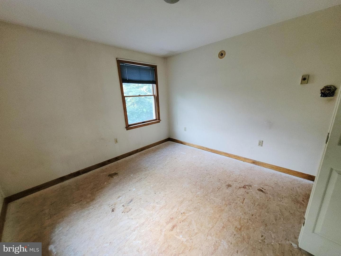 413 Braddock Street photo 27