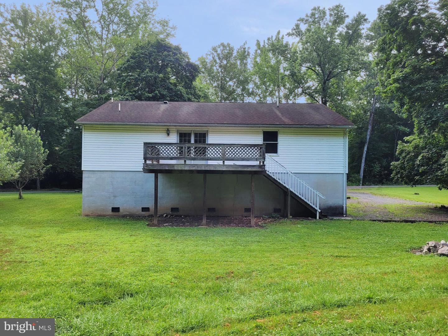 413 Braddock Street photo 5