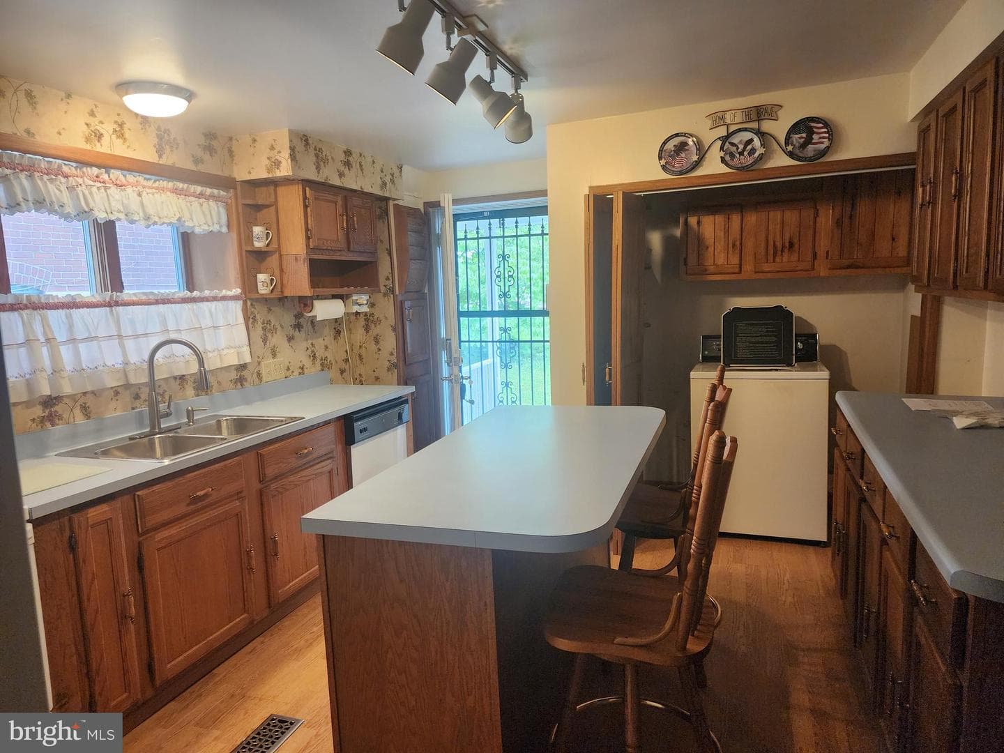 520 Cumberland Street photo 18