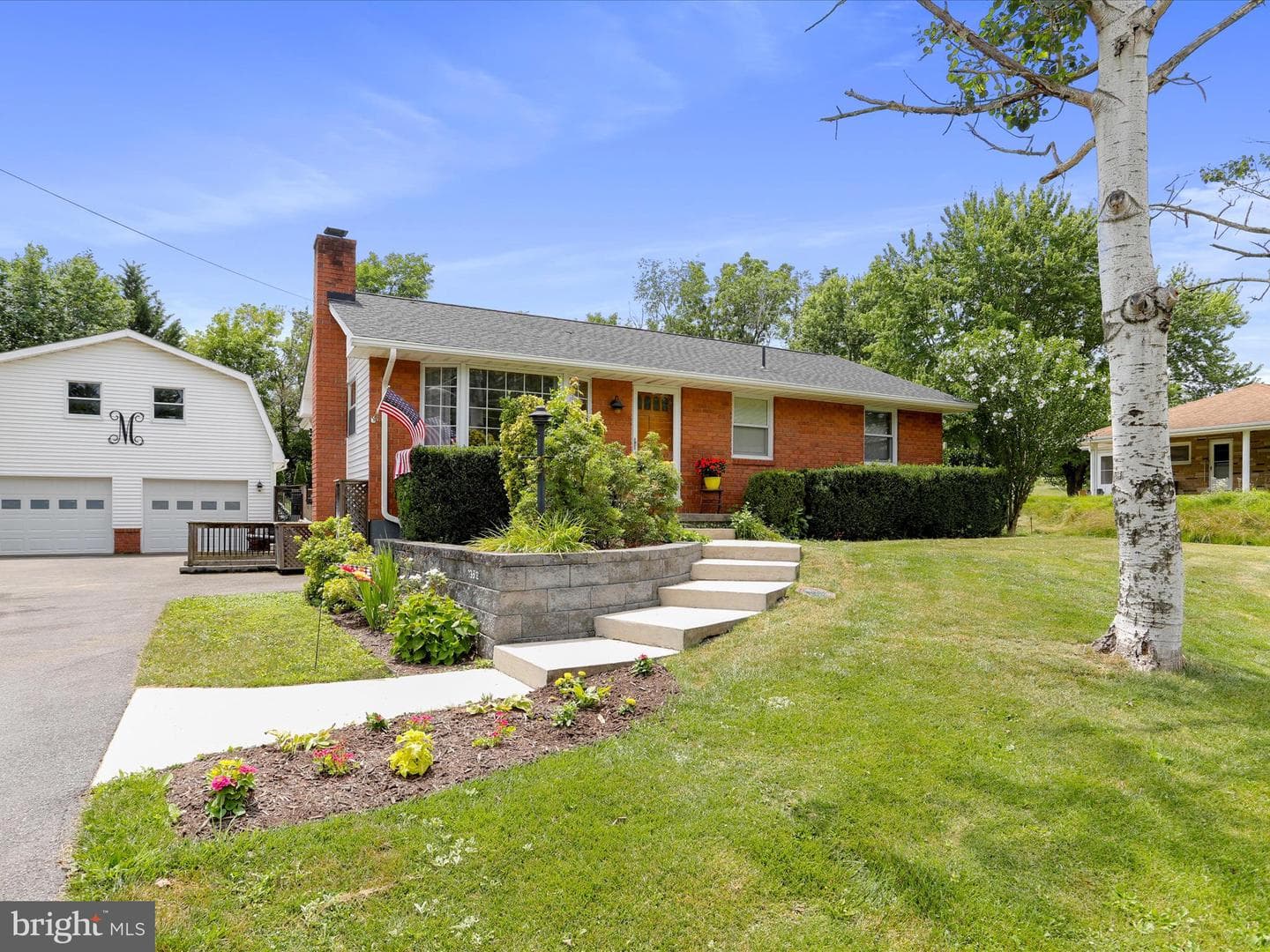 13512 Nee Weaver Avenue photo 1