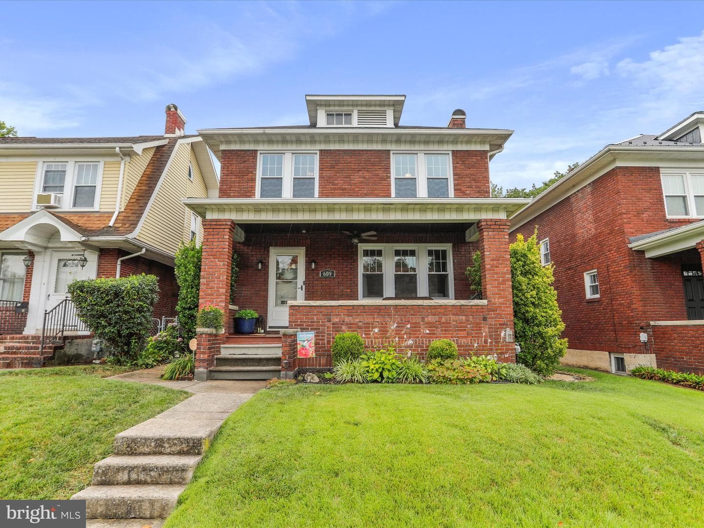 609 Kent Avenue photo 29