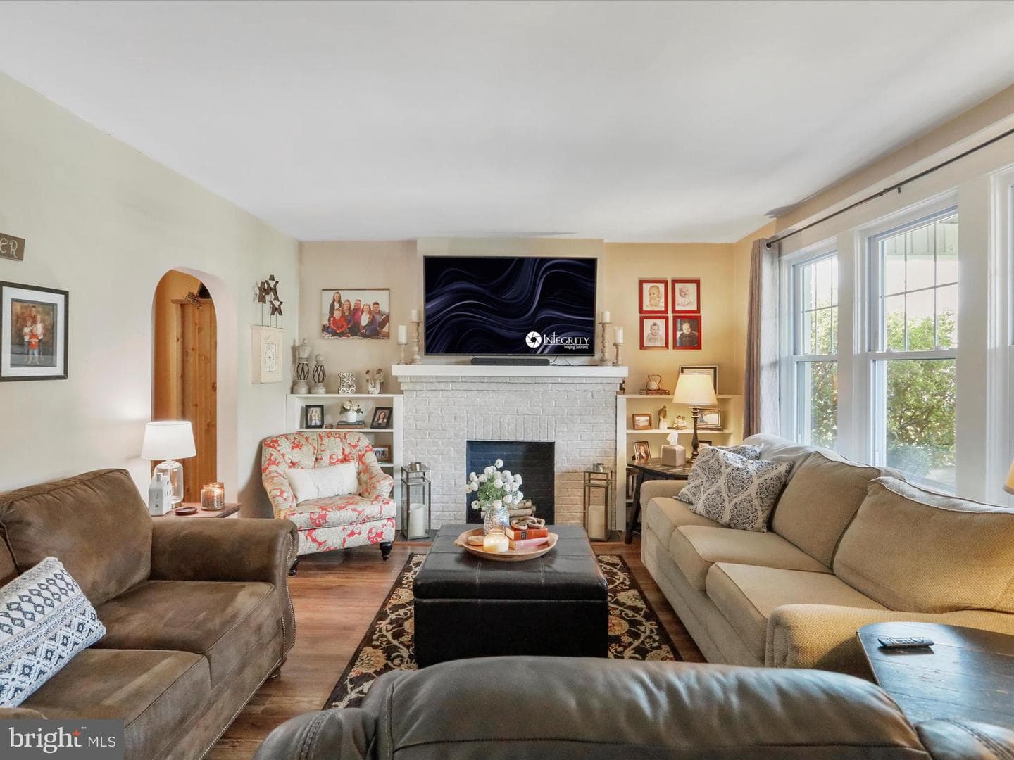 609 Kent Avenue photo 3