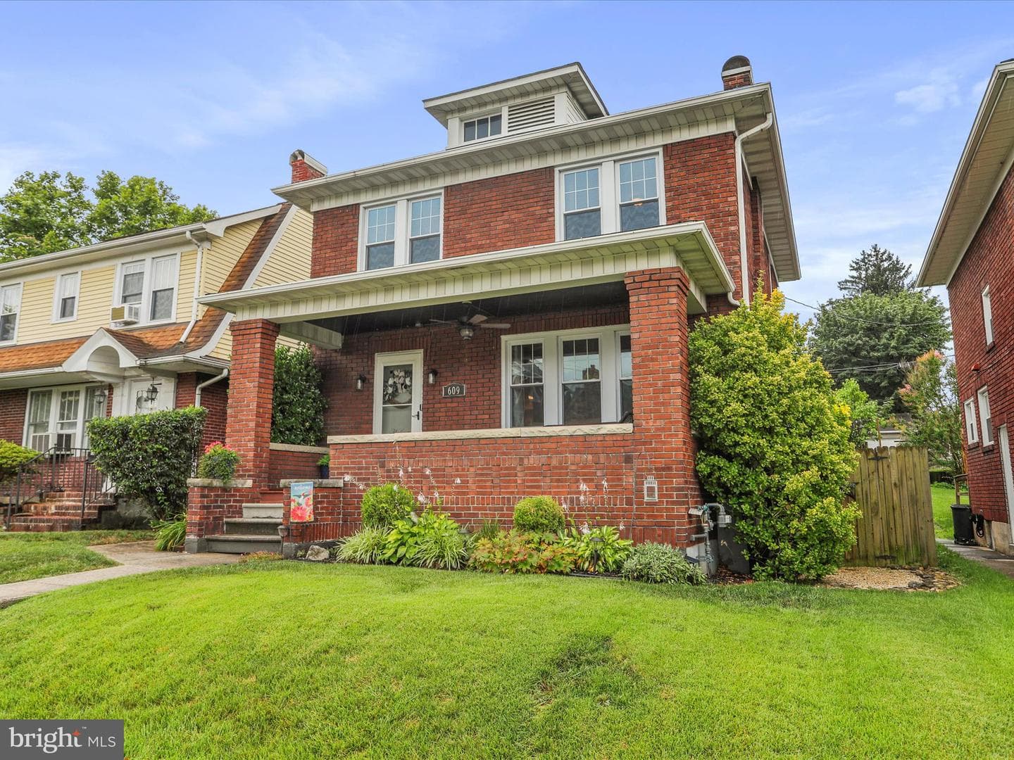 609 Kent Avenue photo 30