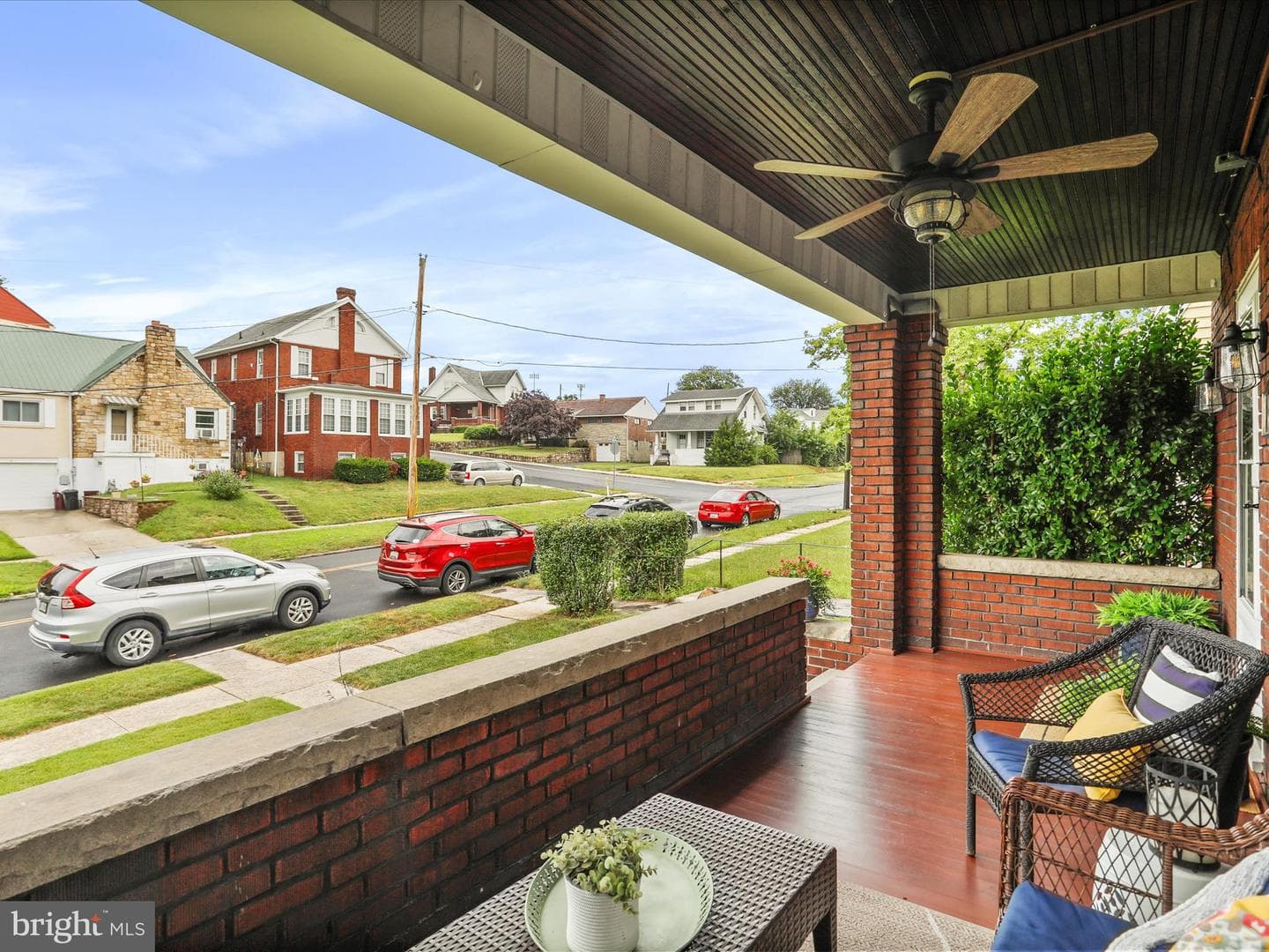 609 Kent Avenue photo 32