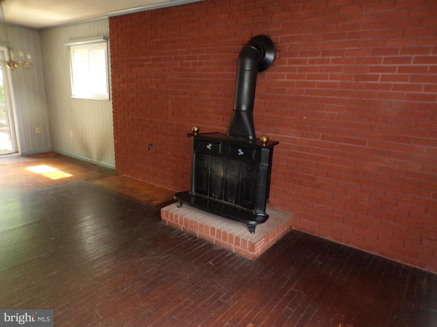 24809 Crooks Avenue photo 10
