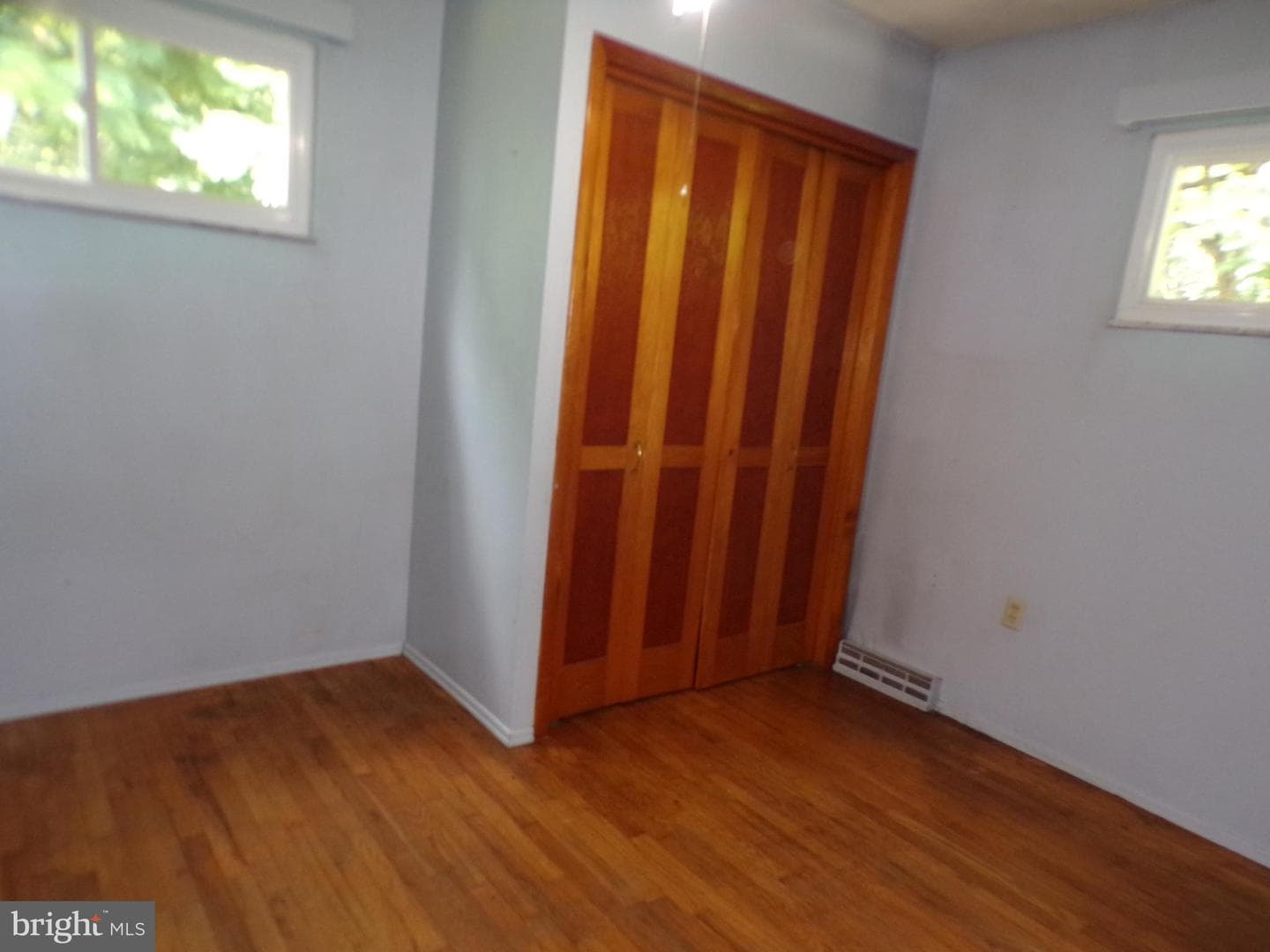 24809 Crooks Avenue photo 16