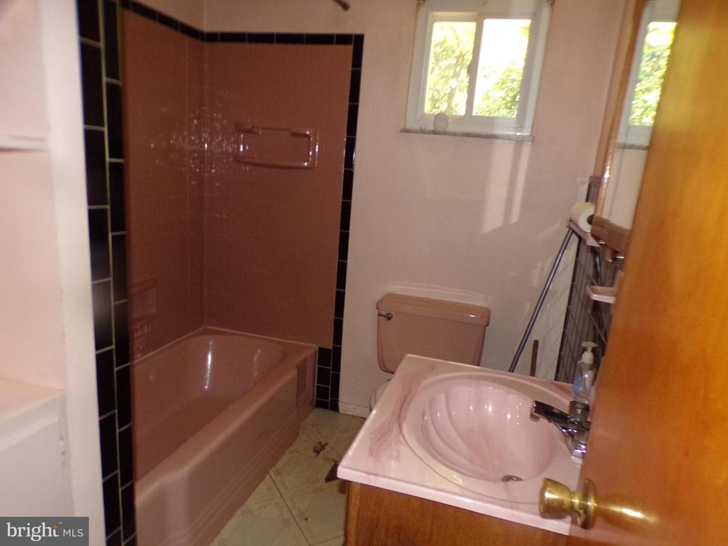 24809 Crooks Avenue photo 17