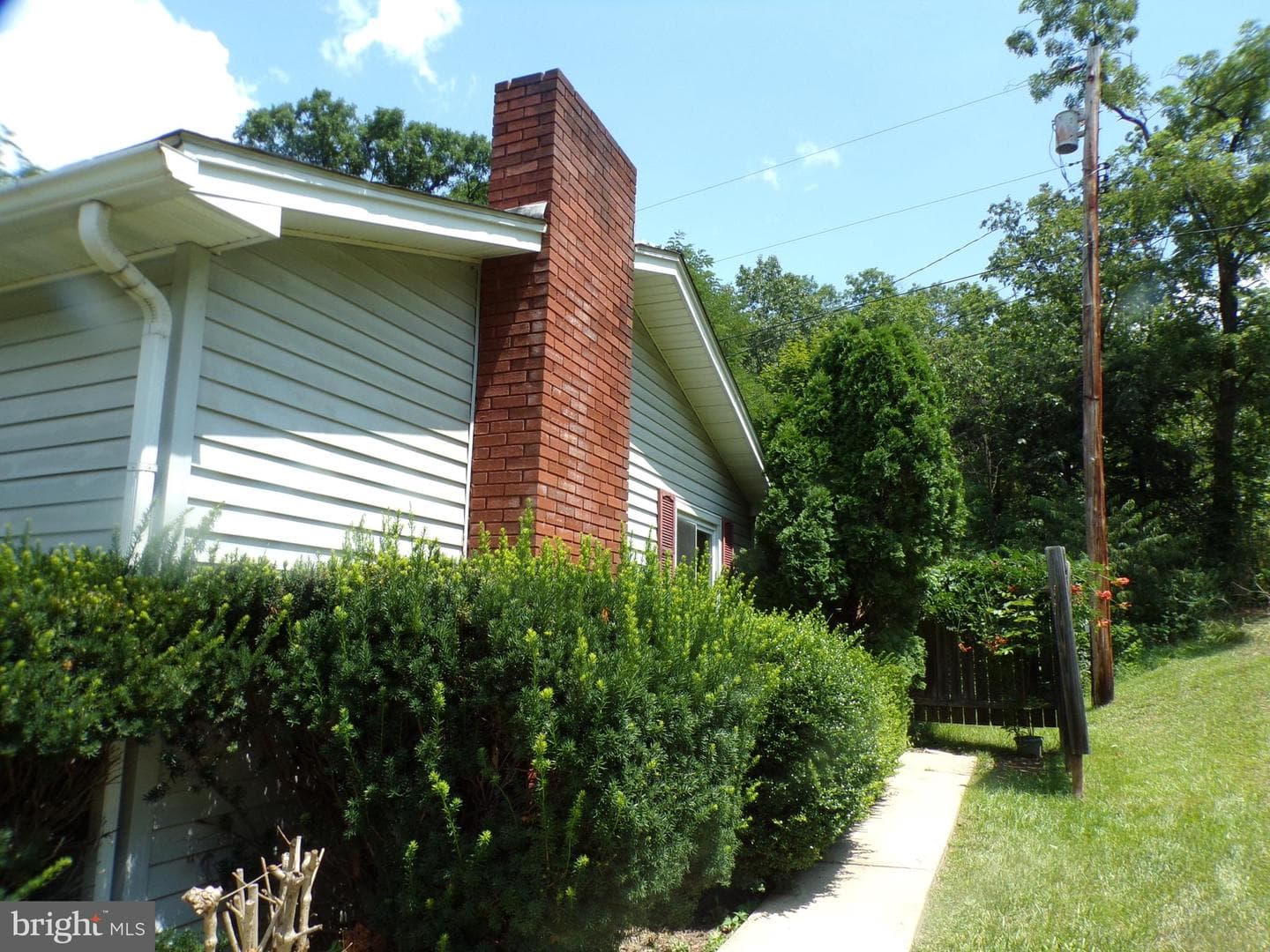 24809 Crooks Avenue photo 3