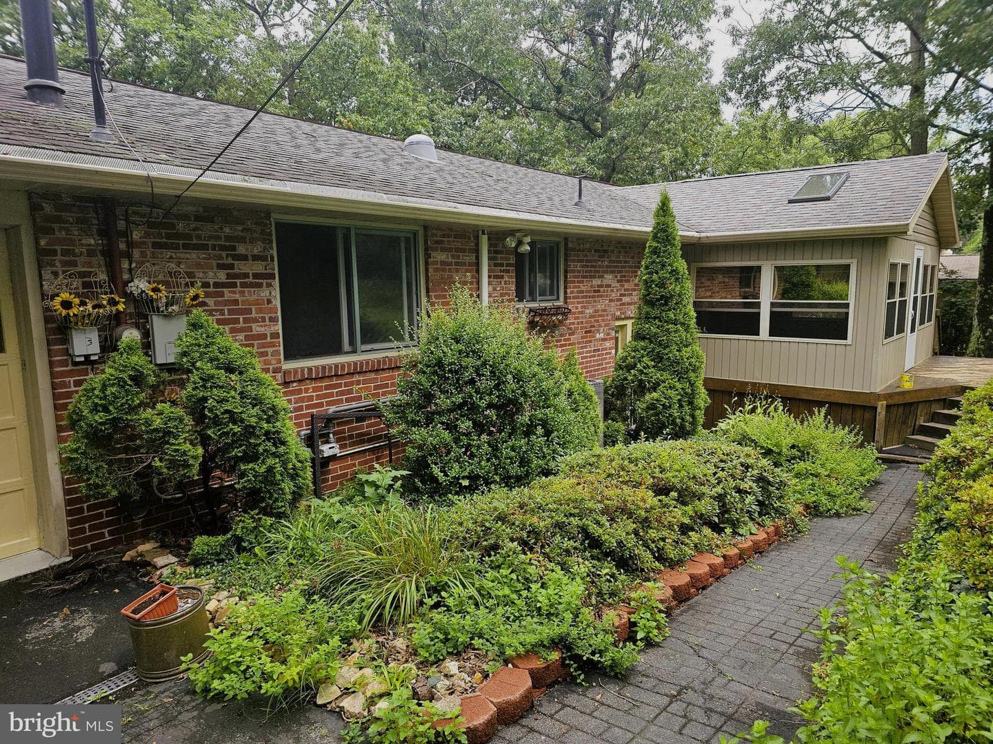 23 Sunset Drive photo 4