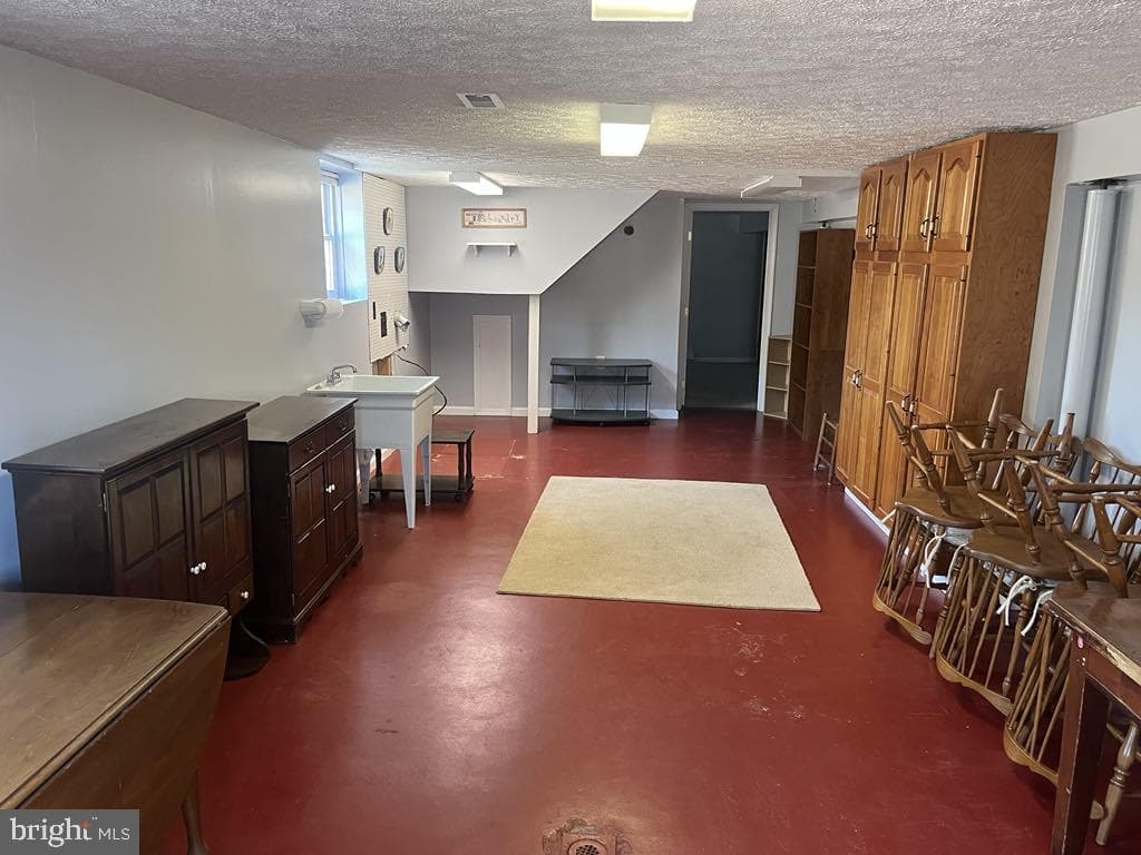1064 Pine Street photo 17