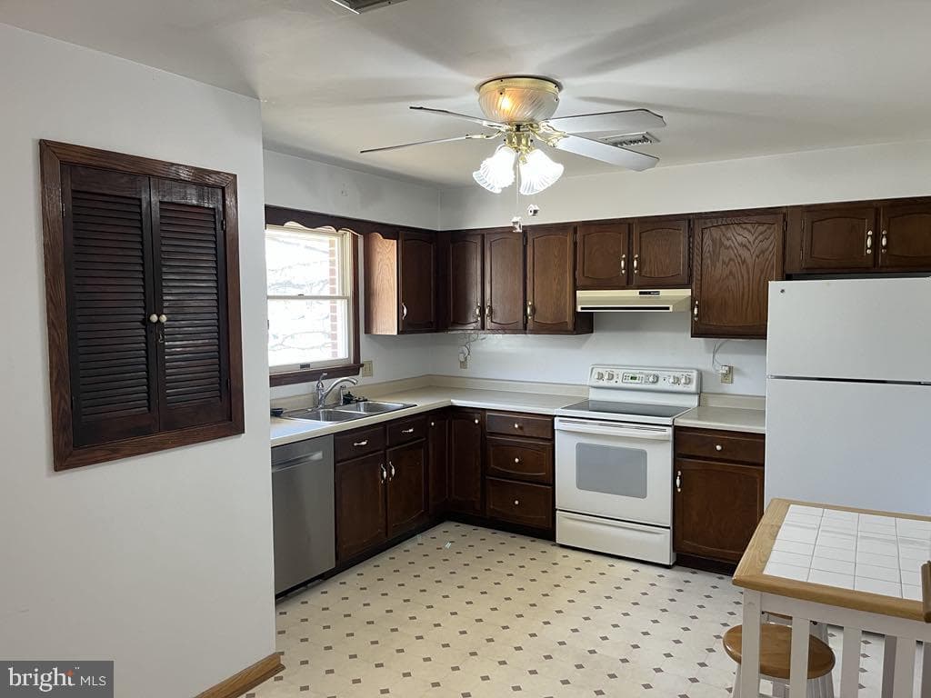 1064 Pine Street photo 6