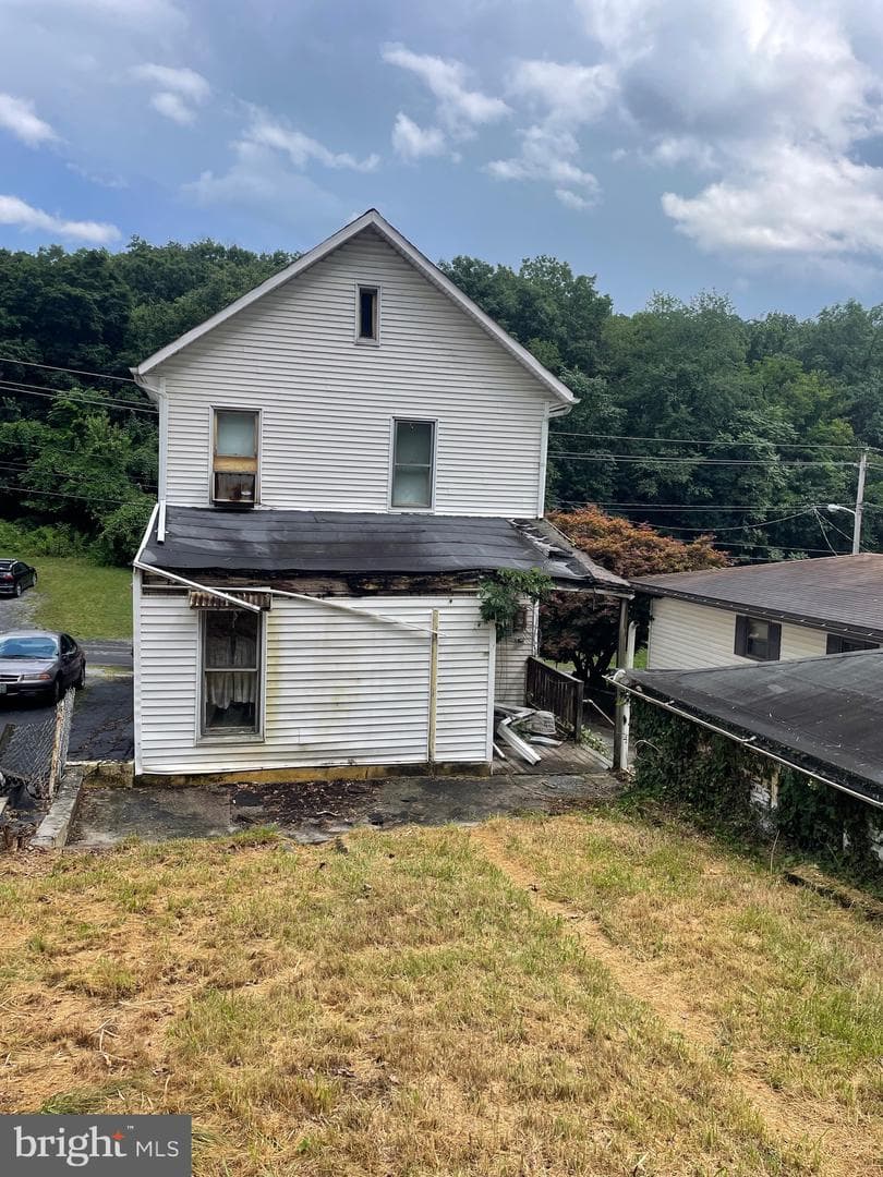 432 Pine Avenue photo 13