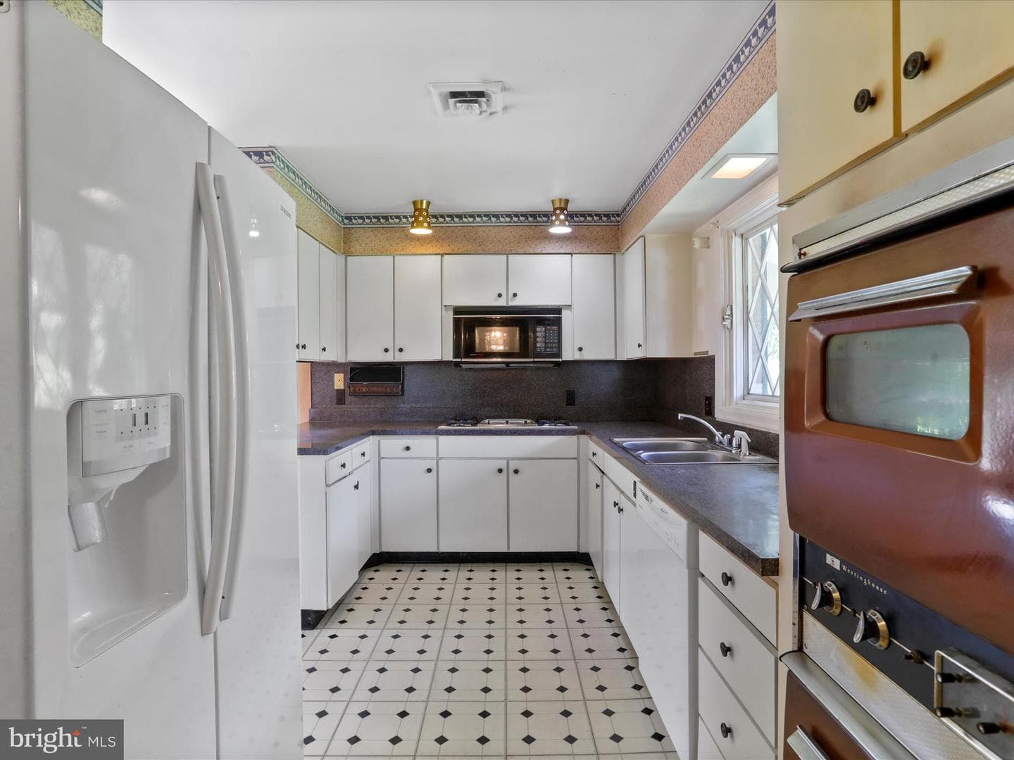 1028 Weires Avenue photo 13