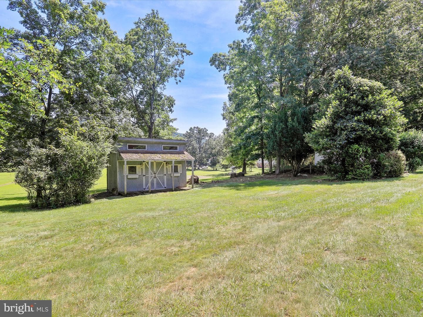1028 Weires Avenue photo 4