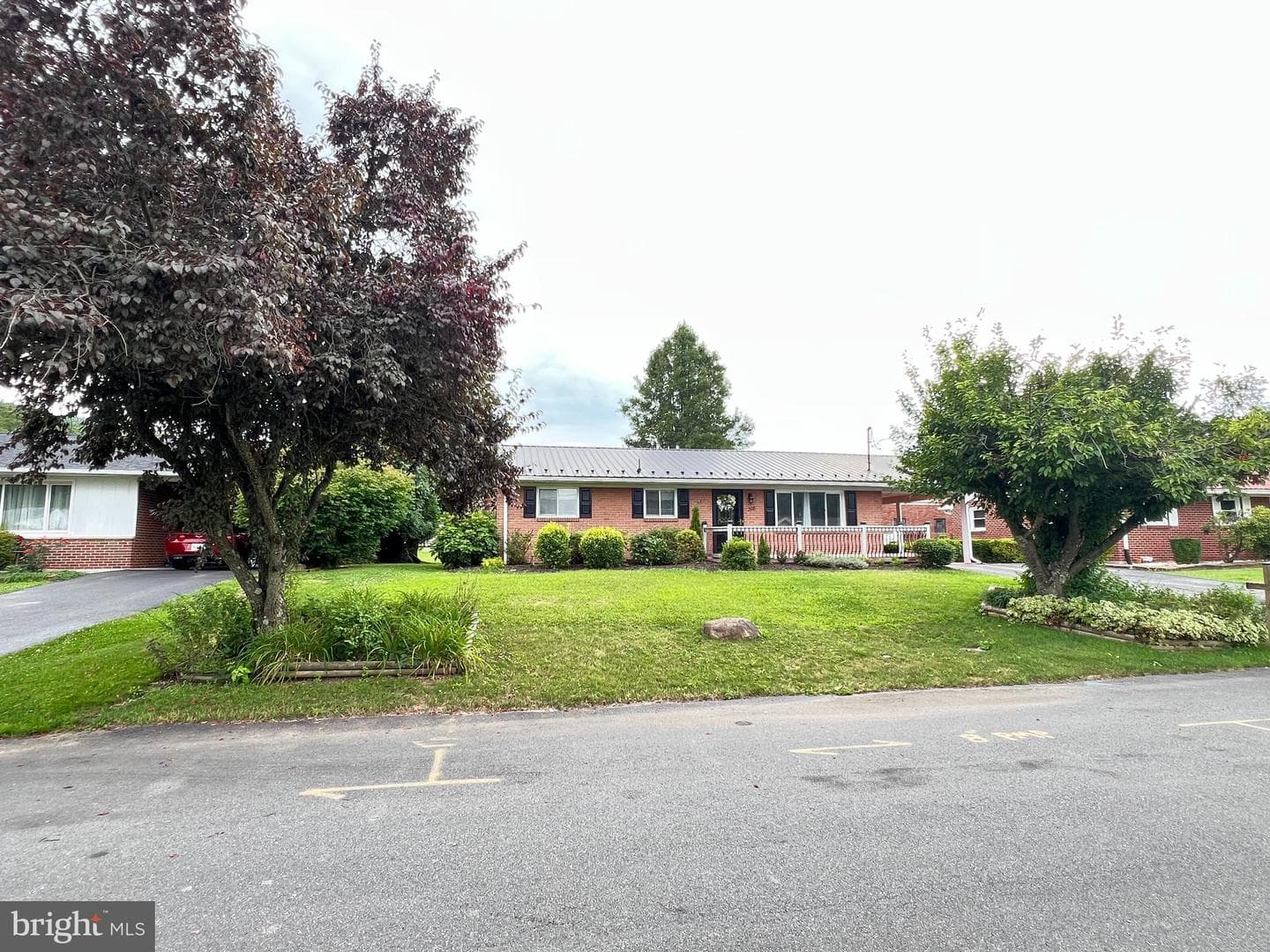 208 Allendale Avenue photo 15
