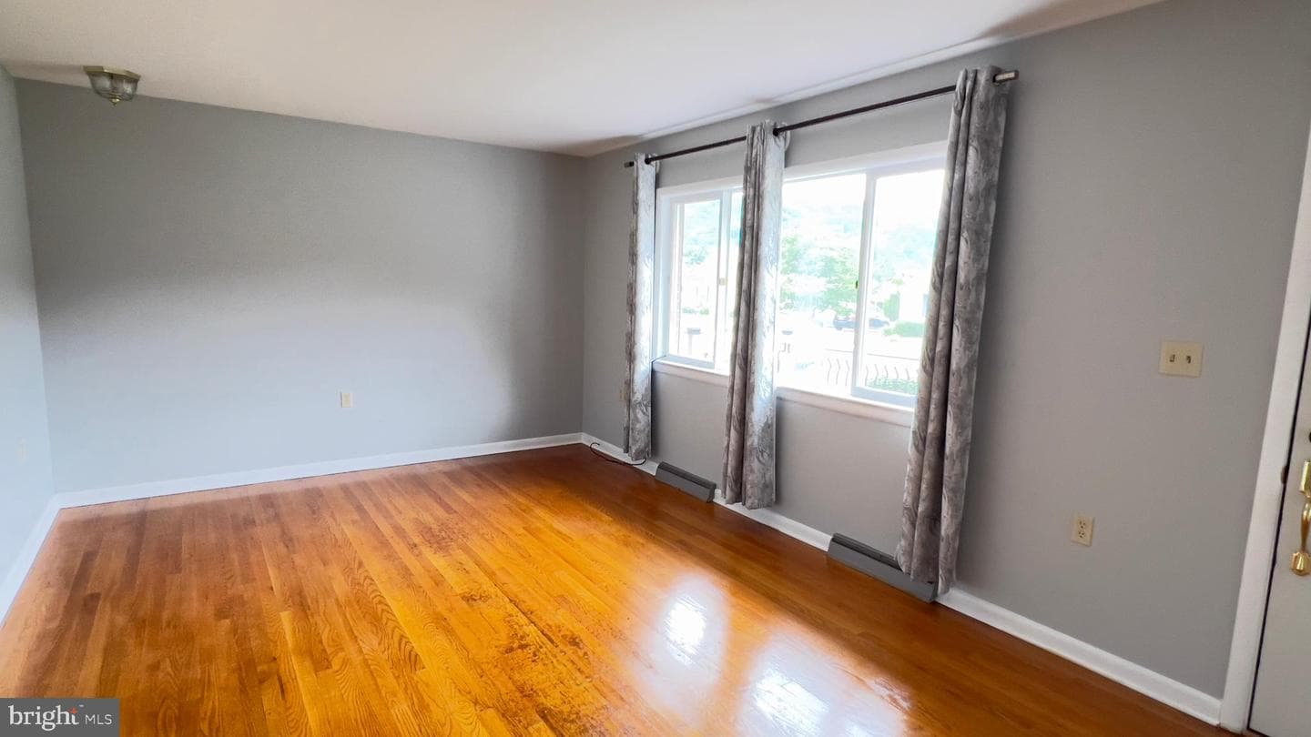 208 Allendale Avenue photo 17