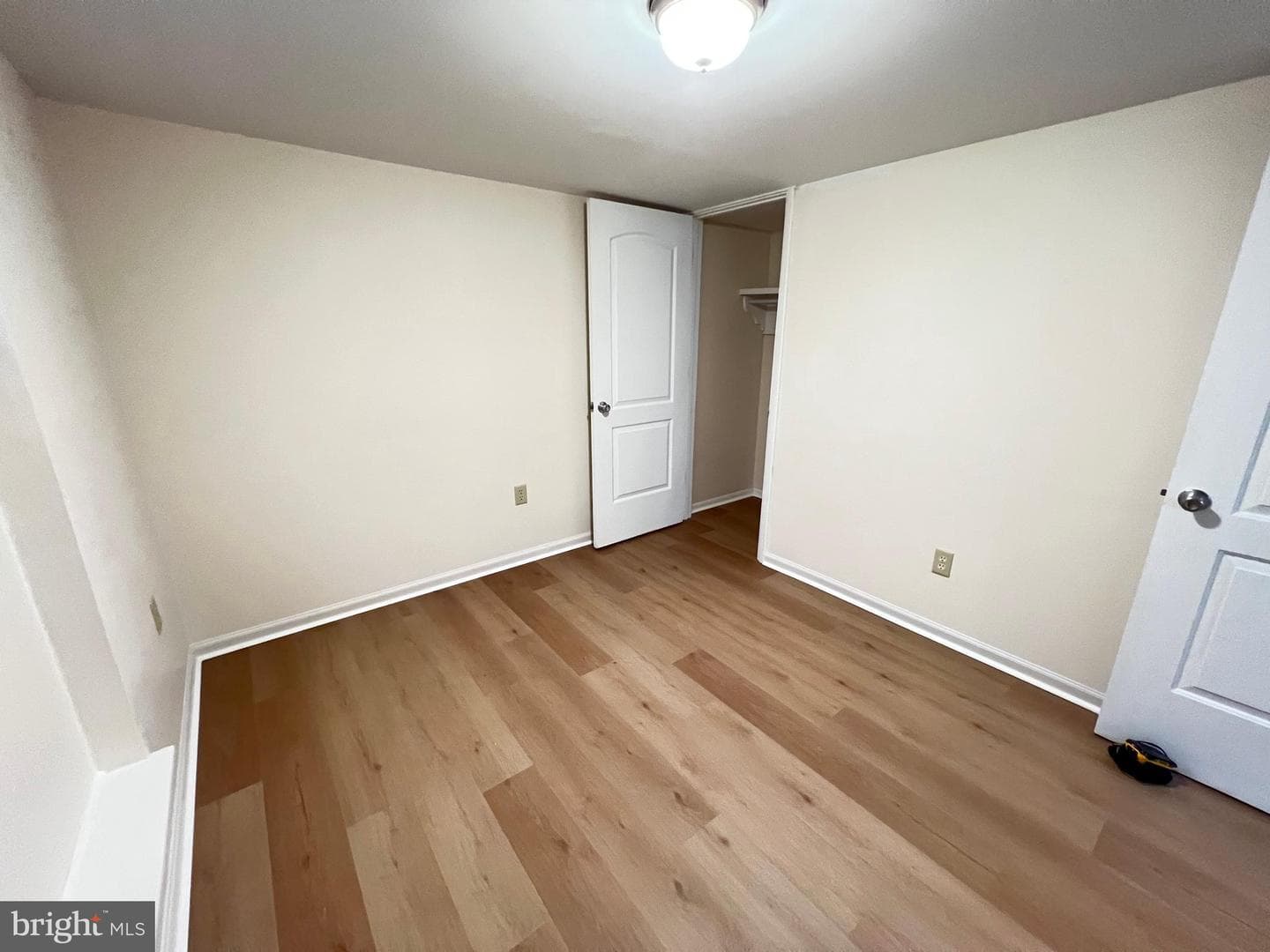 208 Allendale Avenue photo 38