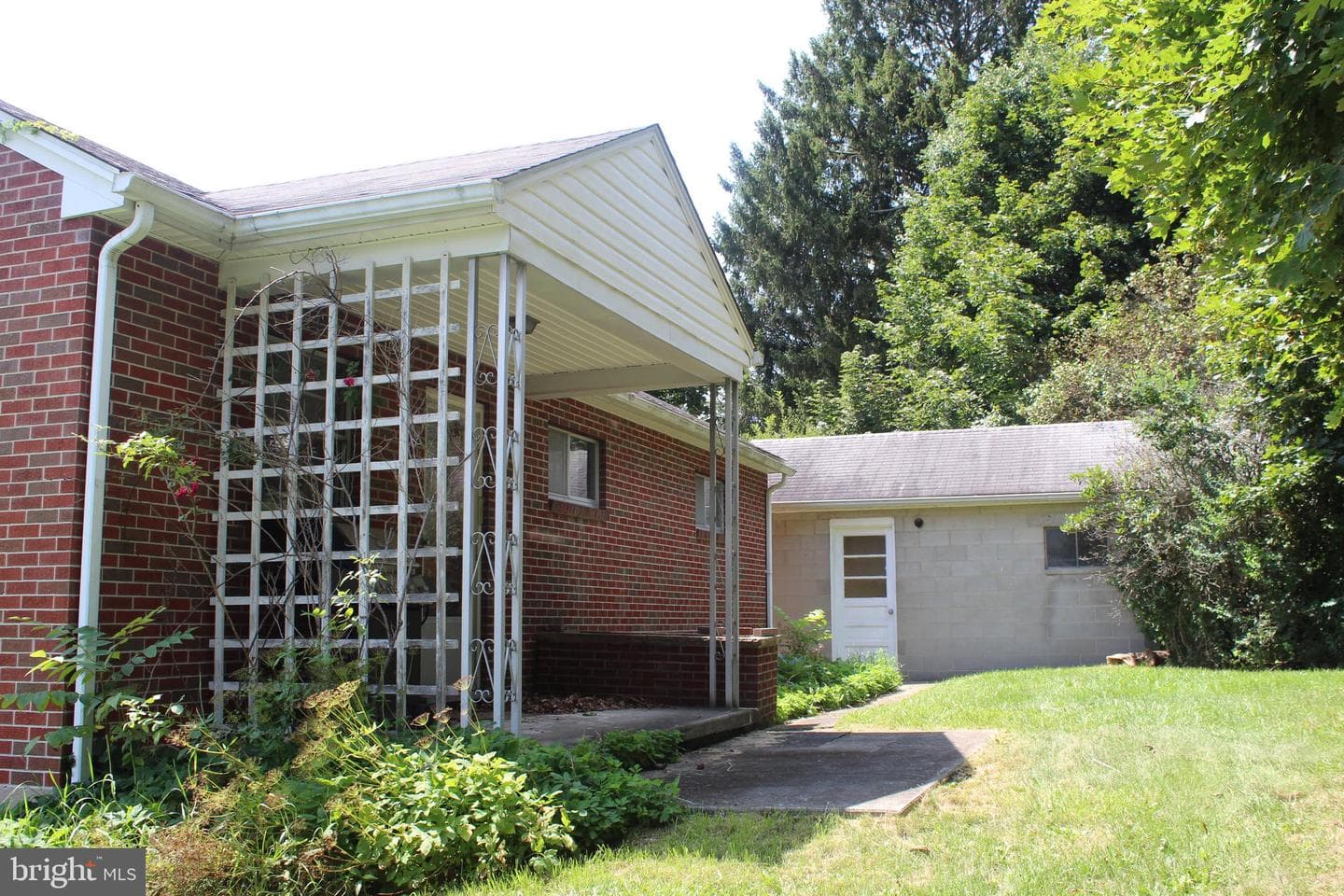 53 Stoyer Street photo 8
