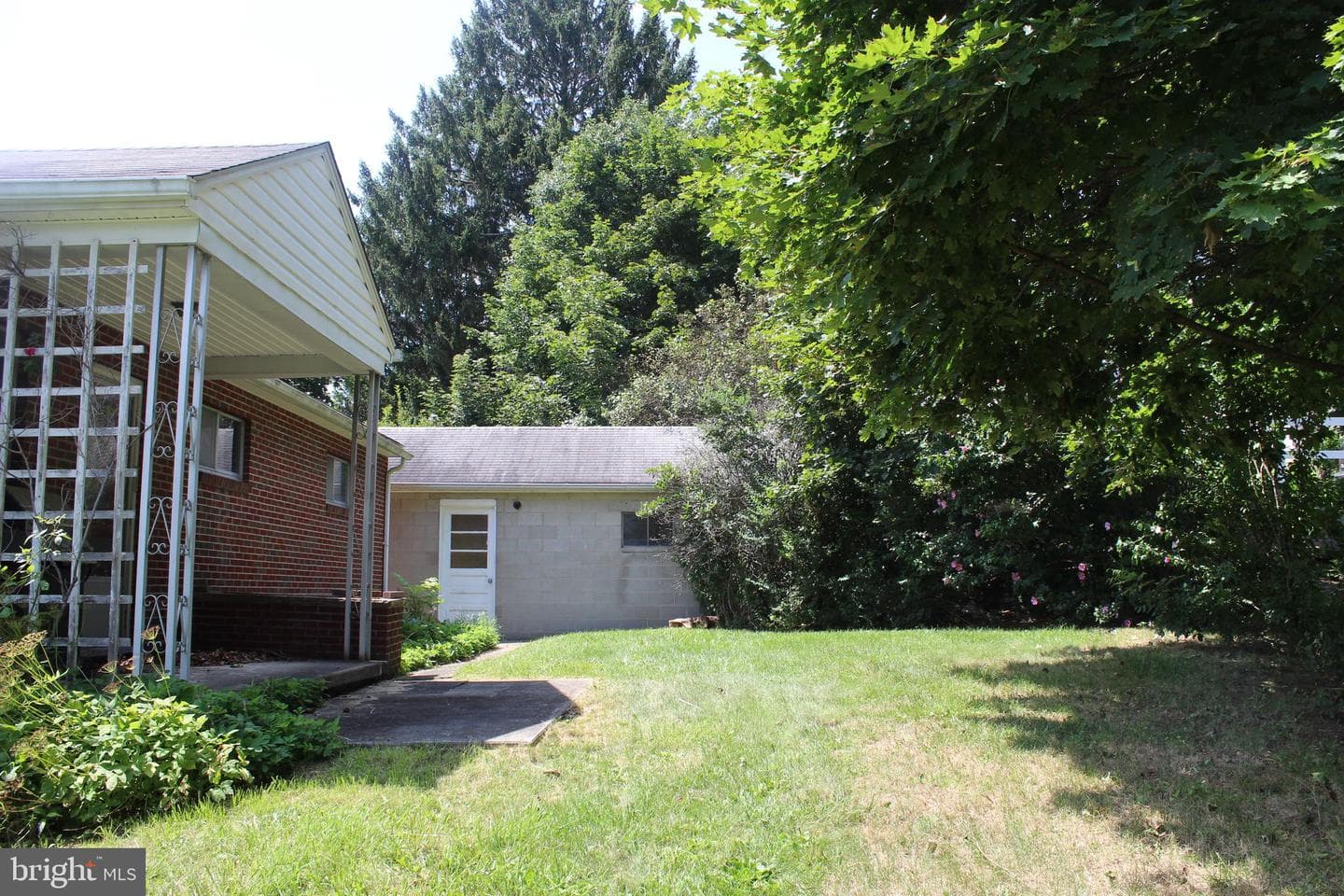 53 Stoyer Street photo 9