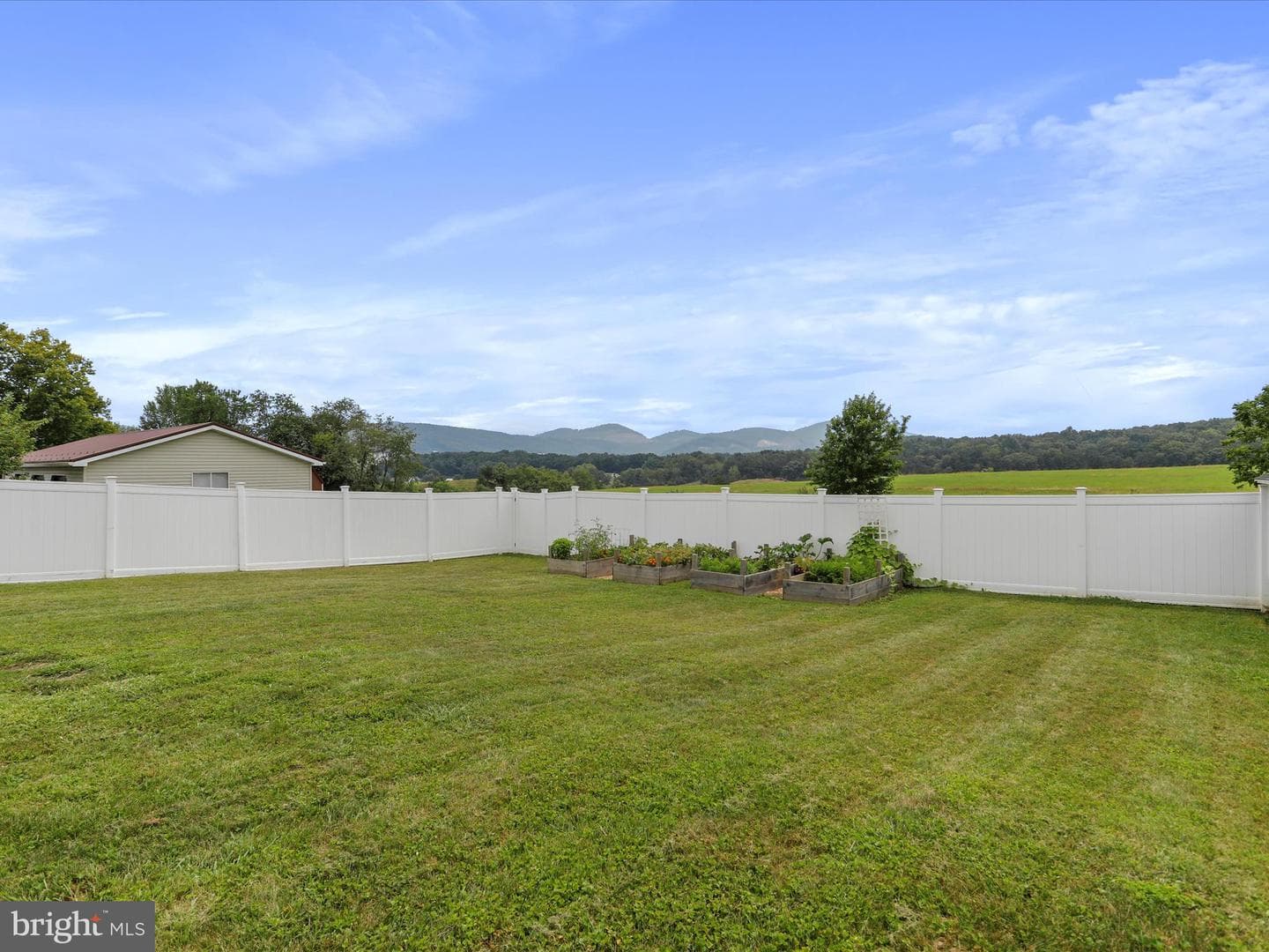 14516 Barton Boulevard SW photo 30