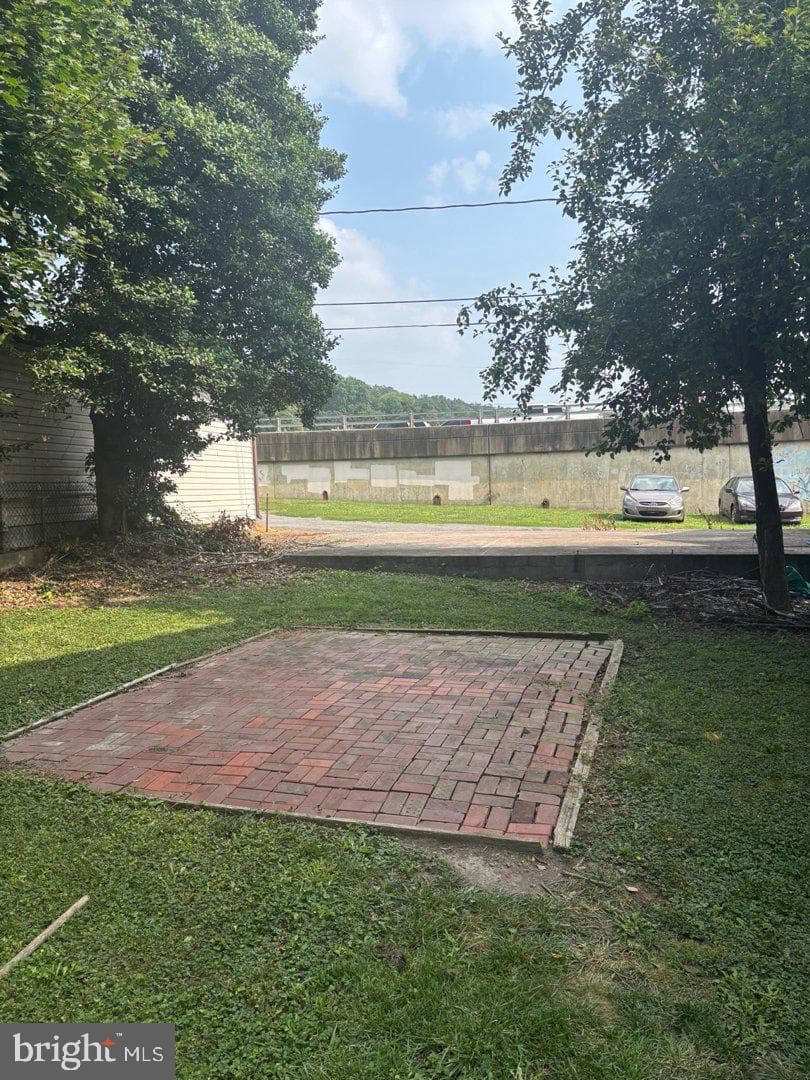 211 S Central Avenue photo 21