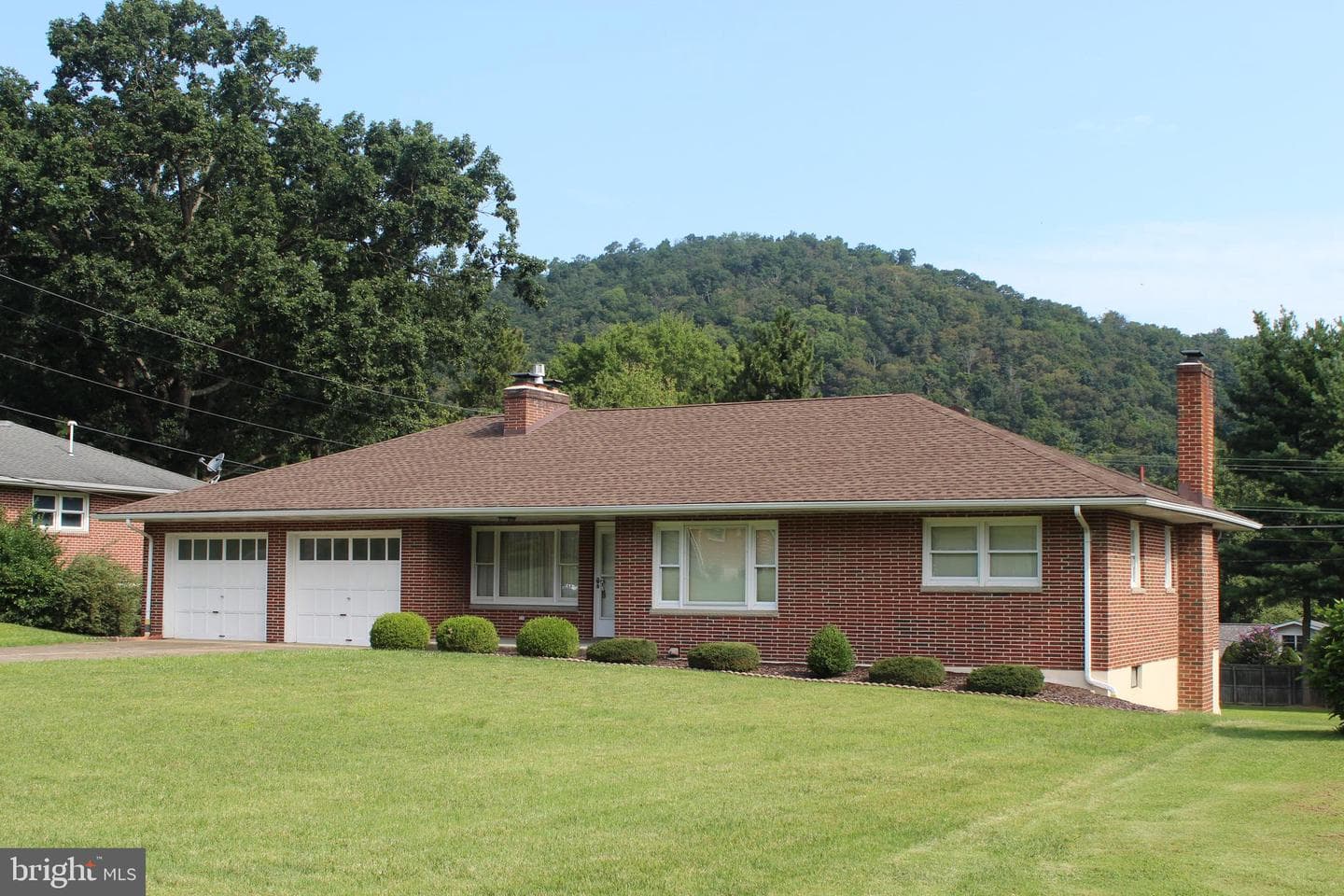 17 Richard Way photo 2