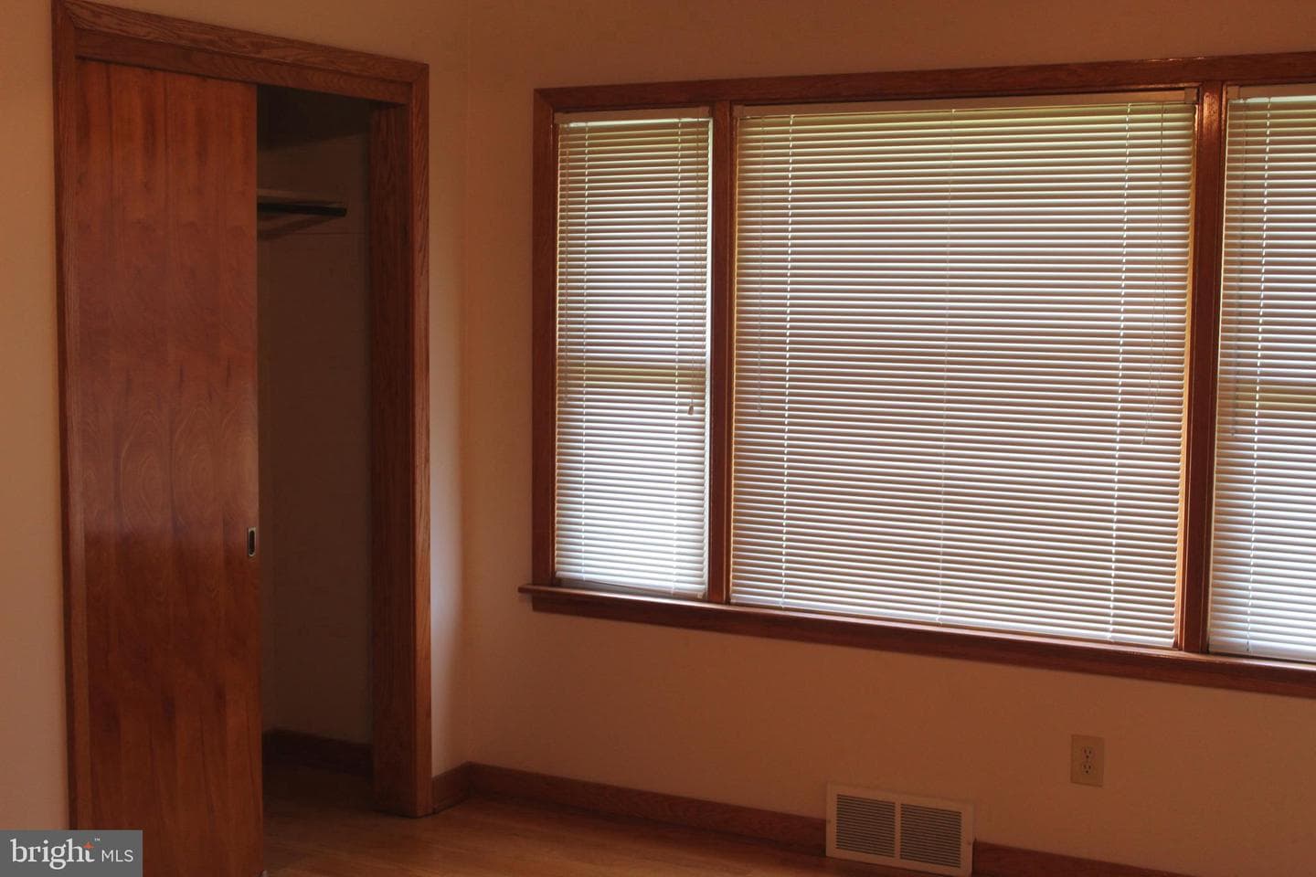 17 Richard Way photo 27