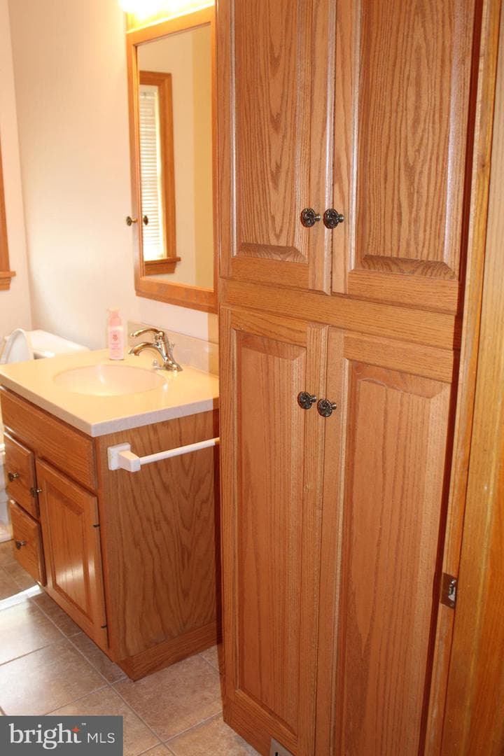 17 Richard Way photo 32