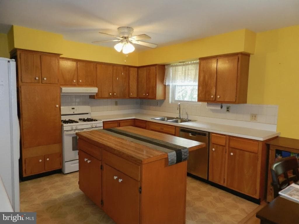 805 White Avenue photo 4