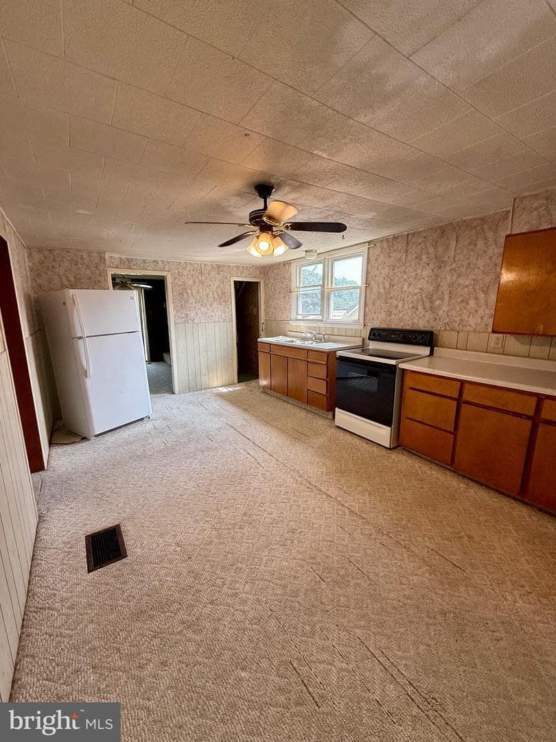 11919 Amherst Avenue NE photo 8