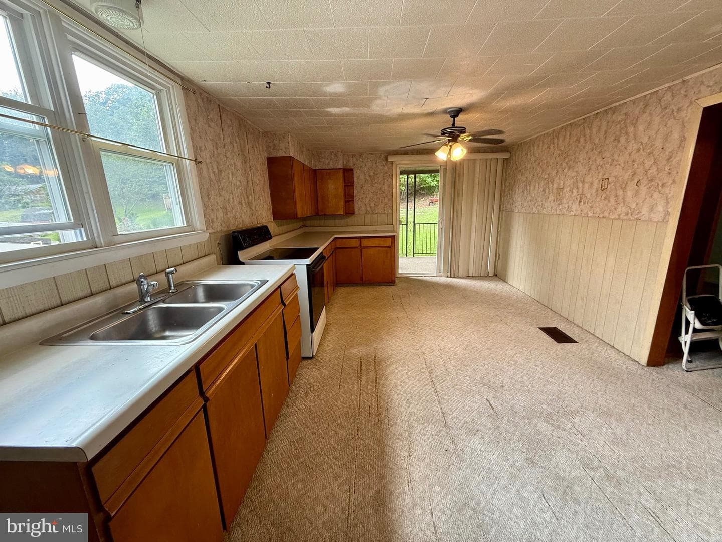 11919 Amherst Avenue NE photo 9