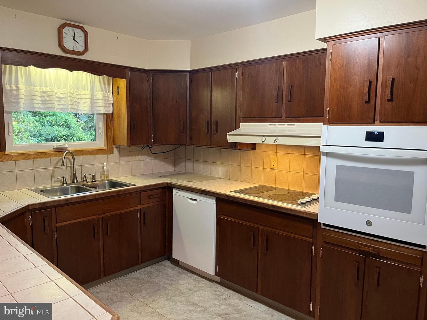7 Forest Drive photo 31