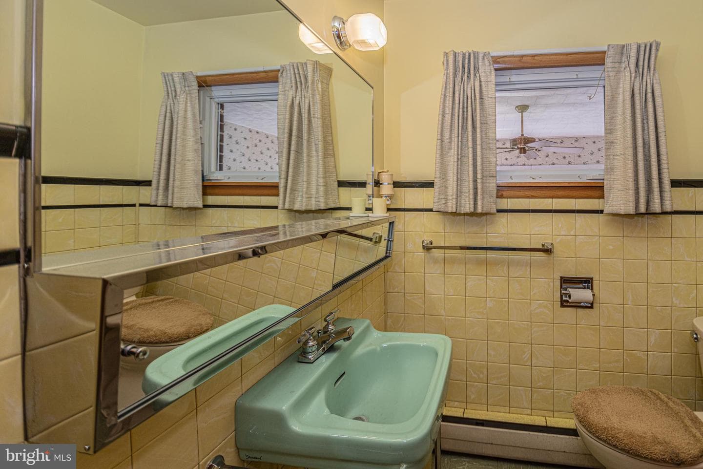 93 Washington Street photo 10
