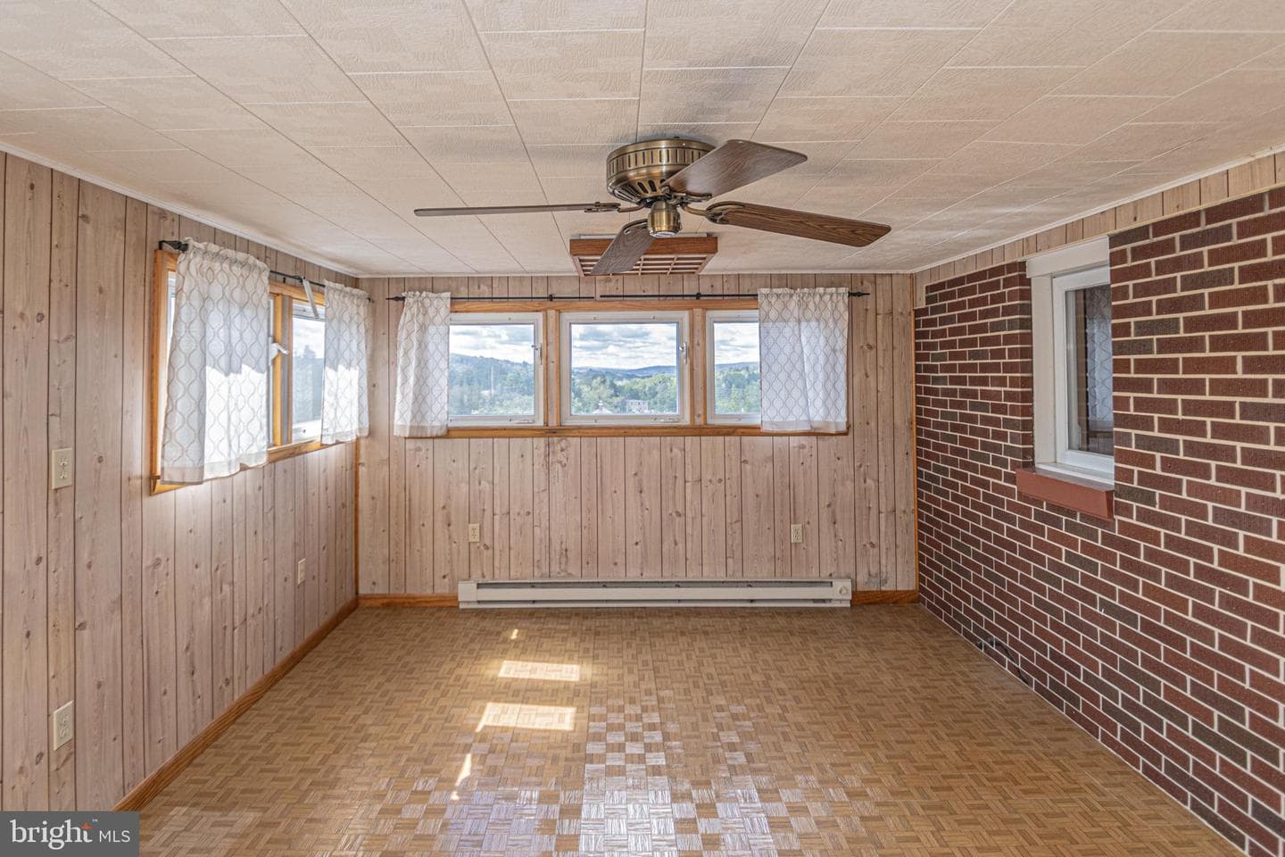 93 Washington Street photo 27